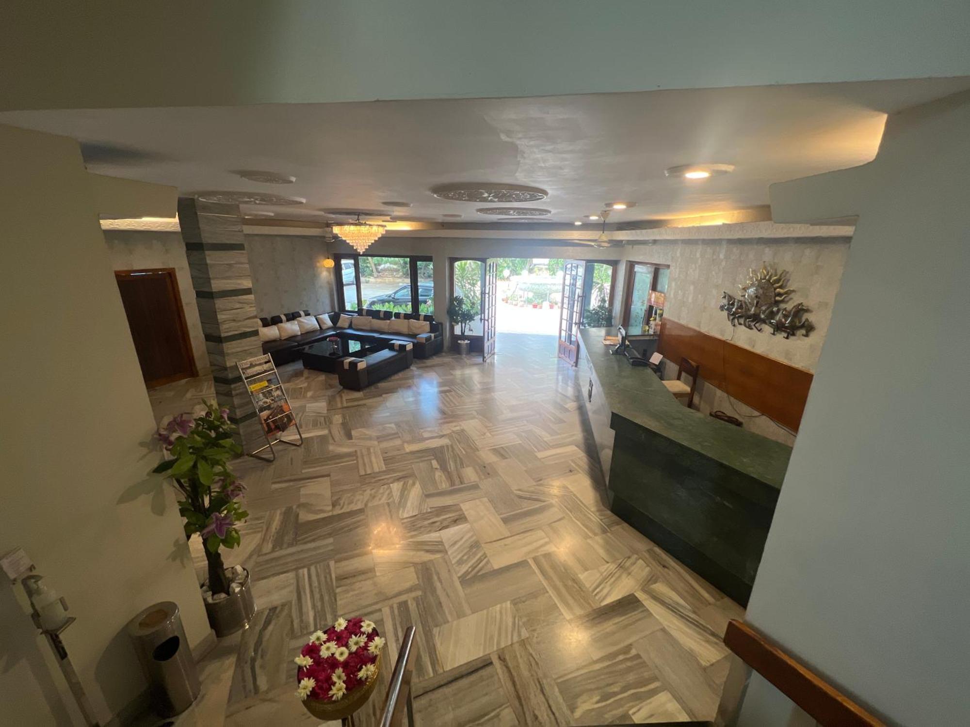 Srikakulam Varada Nagavali Hotel מראה חיצוני תמונה