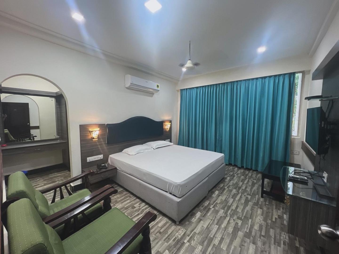 Srikakulam Varada Nagavali Hotel מראה חיצוני תמונה